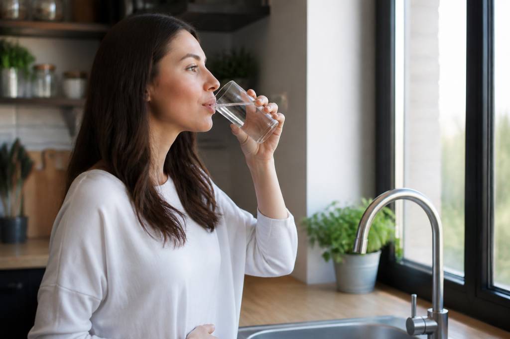 Chlorine in water: health effects, sources and removal methods