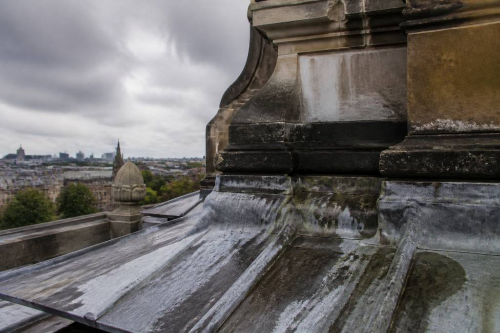 Buildings affected by acid rain and their impact on water quality