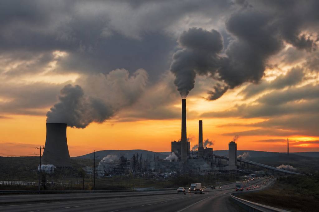 Carbon emissions in the us: trends, health impacts and policy challenges