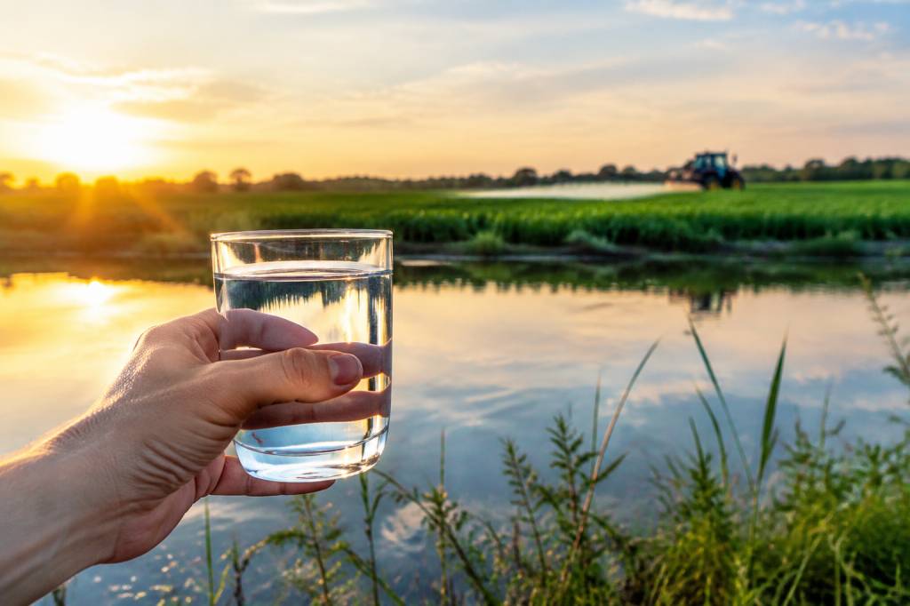 Pesticide and herbicide contamination in drinking water: risks and filtration options